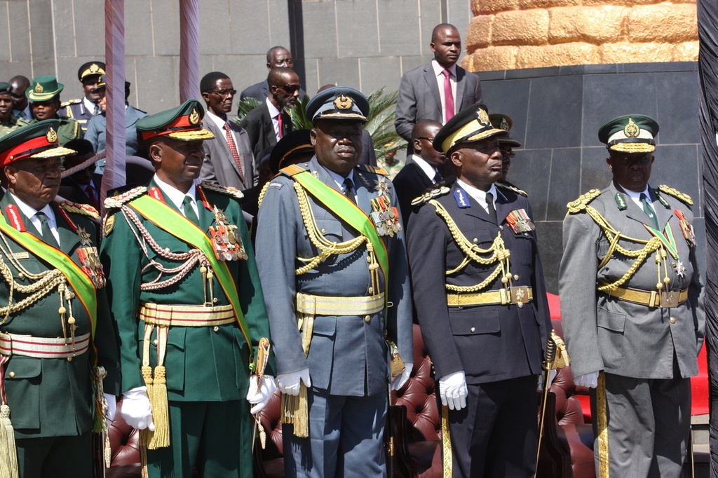 Zimbabwe Government Pounded By Fresh Divisions Ubuntu Times   Picture A Military 1 